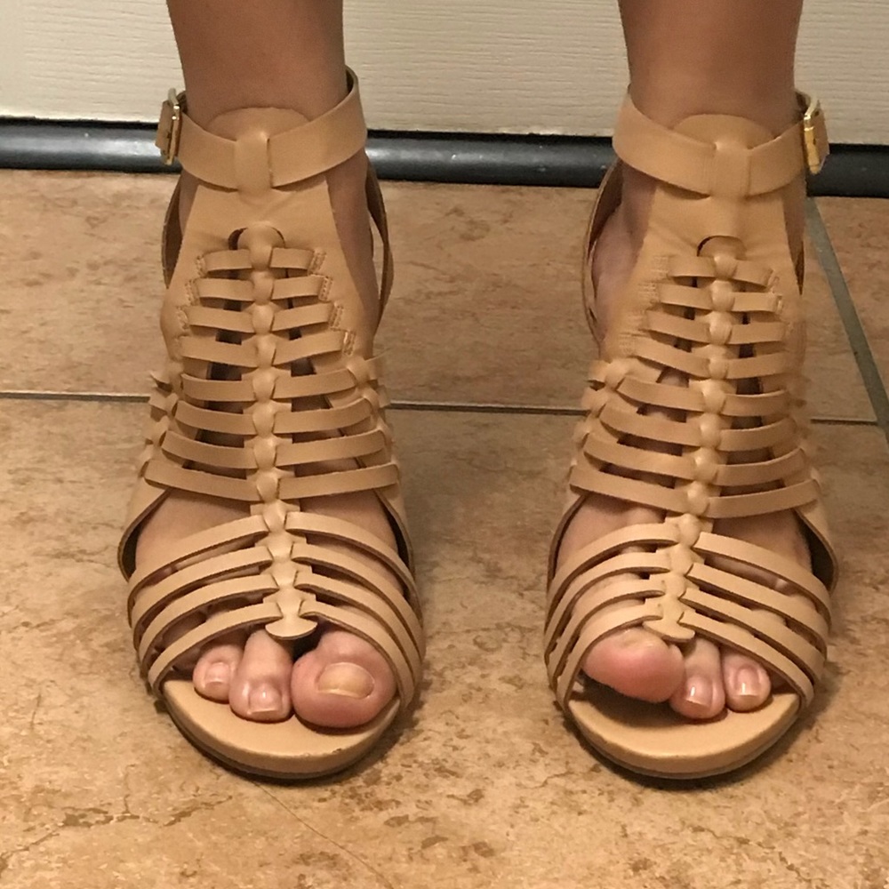 Madden Girl Women's REMIIE Heeled Sandal